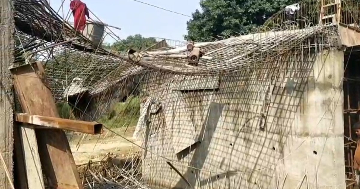 After Araria and Siwan, now a bridge under construction in E