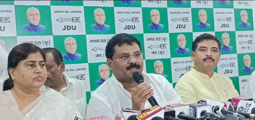 Rupauli upchunav me jdu prtyasi kladhr mandl hoge