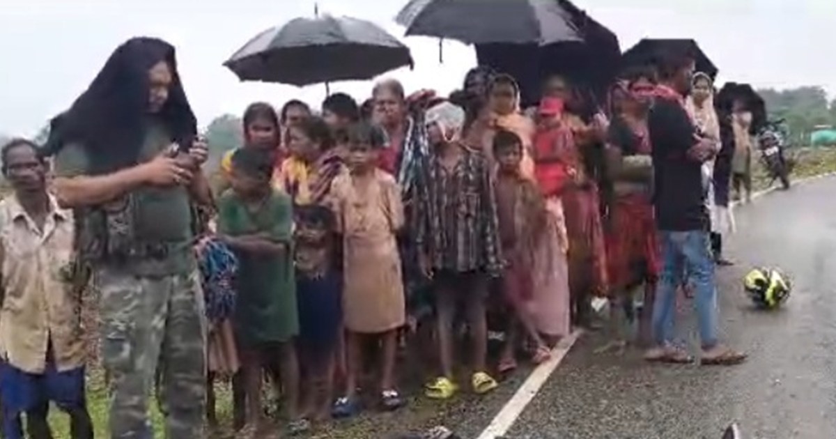 Bus crushed a bike rider in Chaibasa, two youths died on the