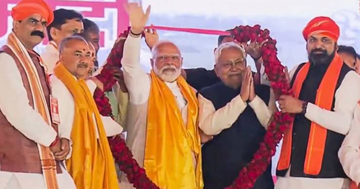 Tejashwi Yadav released Bihar's crime bulletin through photo