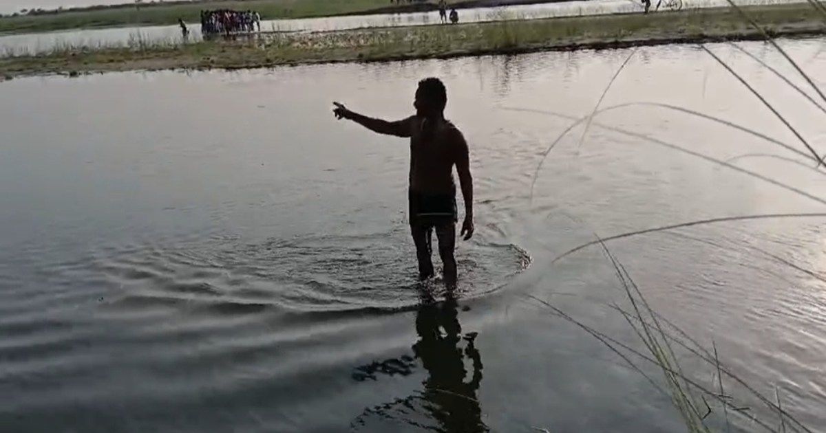 Two teenagers drowned while bathing in Gandak in Champaran