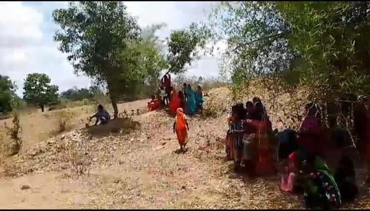 Husband and wife had gone fishing together, now wife's body Husband and wife had gone fishing together, now wife's body
