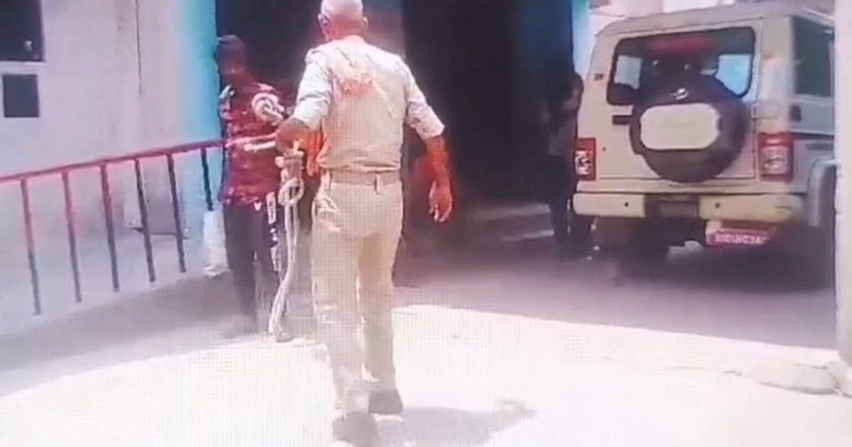 When the father handed over his son to the police, know the 