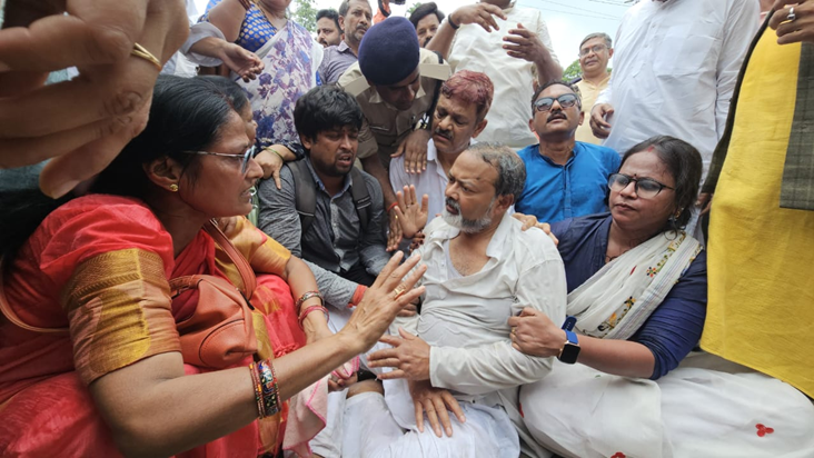 Muzaffarpur rape mamle mein Jan Suraj Party ne swasthya mant
