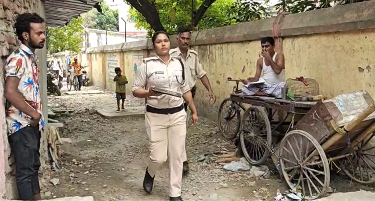 patna me mahila ne ki atmhatya, pati or bete ki maut ke baad patna me mahila ne ki atmhatya, pati or bete ki maut ke baad