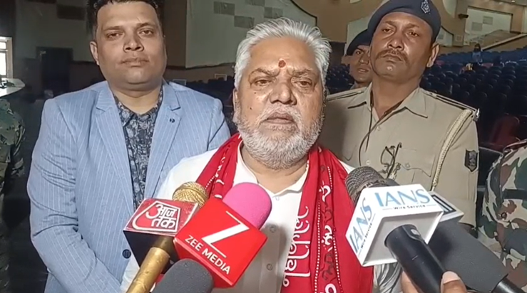 IIT Patna pahunche Mantri Prem Kumar ne Lalu Raj ko bataya ' IIT Patna pahunche Mantri Prem Kumar ne Lalu Raj ko bataya '