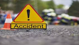 Bihar Accident: Bullet se jaa rahe maa-bete ko pickup ne maari takkar, bheed bani rahi tamashbeen... police ne lagai daant-phatkaar.