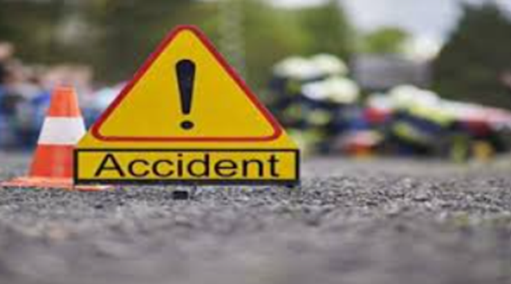 Bihar Accident: Bullet se jaa rahe maa-bete ko pickup ne maa