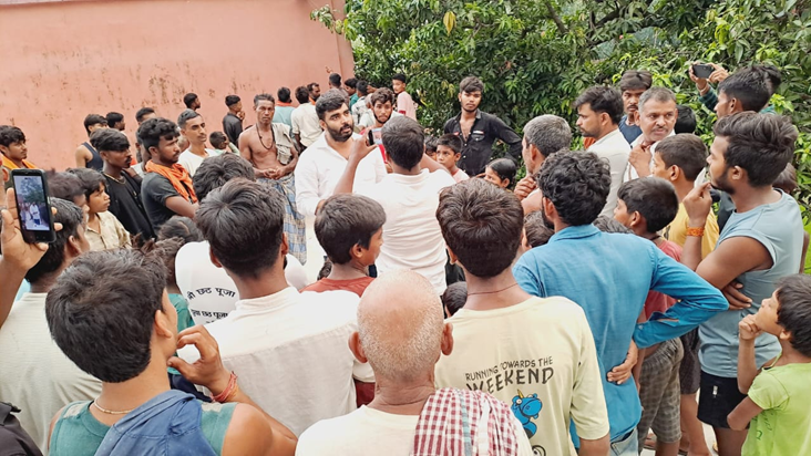 Bihar News: Baap re... Achanak hilne laga school ka bhawan, 