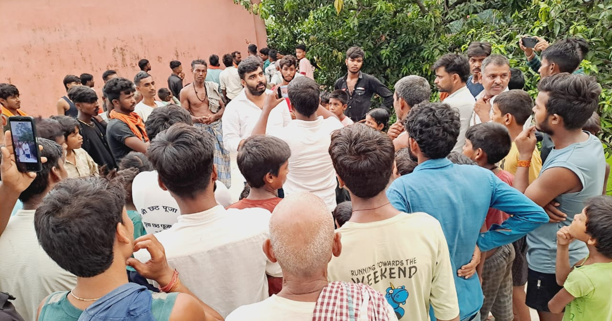 Bihar News: Baap re... Achanak hilne laga school ka bhawan, 