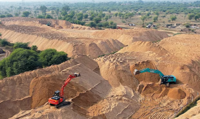Bihar Sand News: Avaidh Balu Bhandaran ke khilaf action me p