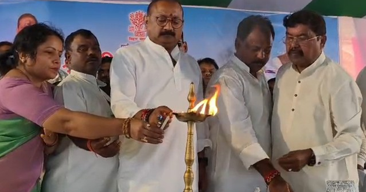 Katihar ke Barari me vikas ki bayar, Mantri Ashok Chaudhari 