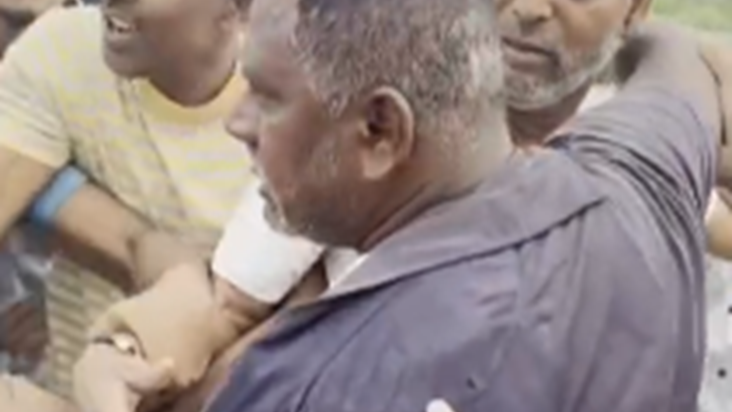 Motihari News: Villagers beat up RJD leader who came to occu
