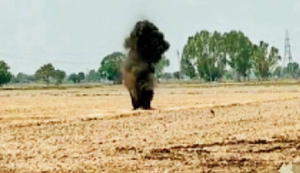 Dhamake ke saath diffused hua hand grenade: Raxaul border par mila jinda hand grenade, bomb nirodhak daste ne kiya...