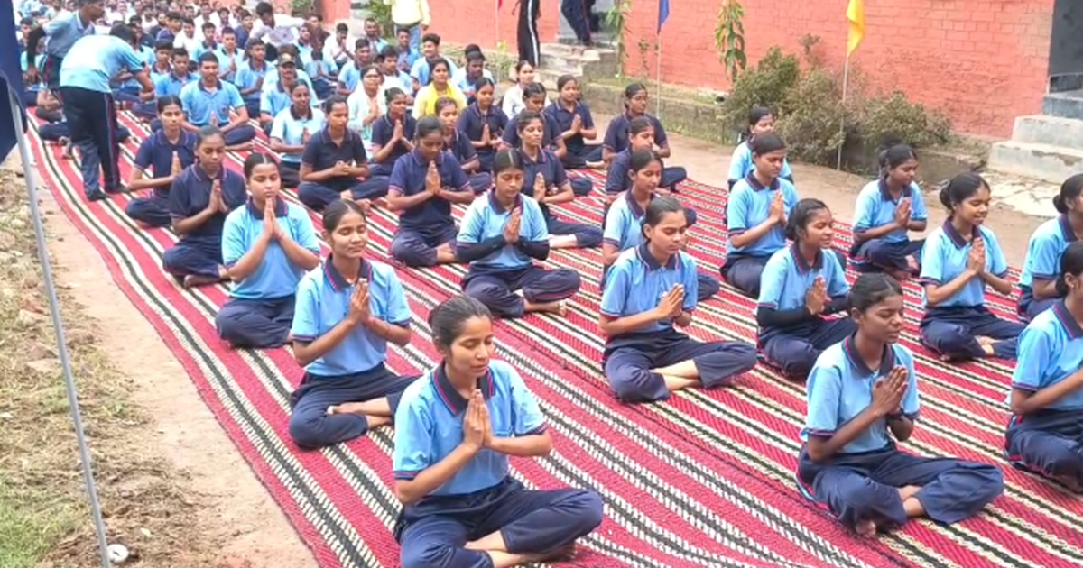 International Yoga Day 2025 : Yog se sharir aur man ka santu