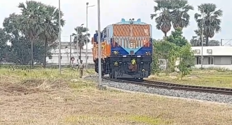 Bihar ki rail engine Africa mein daudegi, Siwan se PM Modi n Bihar ki rail engine Africa mein daudegi, Siwan se PM Modi n