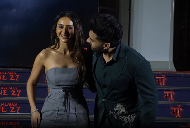 Film 'Maa' ki Special Screening mein pahunche Jackky Bhagnan Film 'Maa' ki Special Screening mein pahunche Jackky Bhagnan
