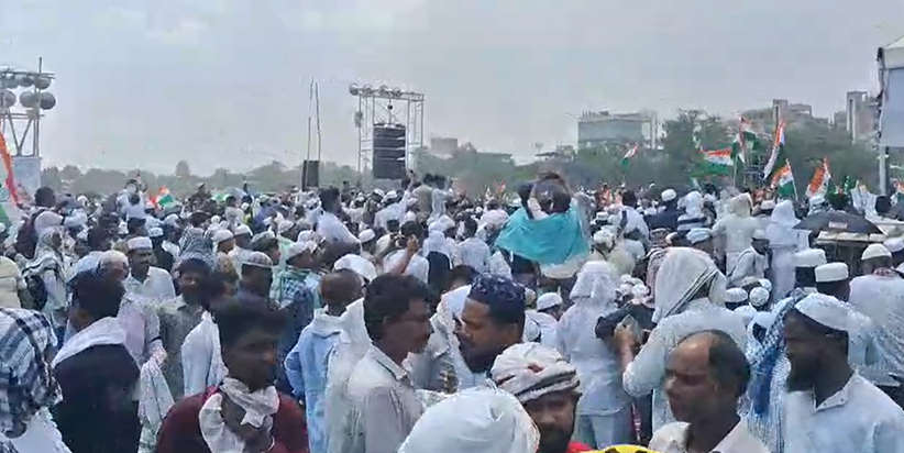"Patna ke aitihasik Gandhi Maidan mein Muslim samuday ka vir "Patna ke aitihasik Gandhi Maidan mein Muslim samuday ka vir