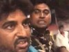 खाकी की गुंडागर्दी : युवक से पुलिसकर्मियों ने छीने 25 हजार रुपये और बेरहमी से कर दी पिटाई, अब मैनेज करने के लिए ऑफर कर रहे 50...