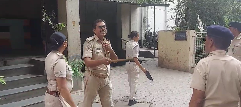 Bihar Crime : Patna police par hamla, padaadhikaari Sanjay K Bihar Crime : Patna police par hamla, padaadhikaari Sanjay K