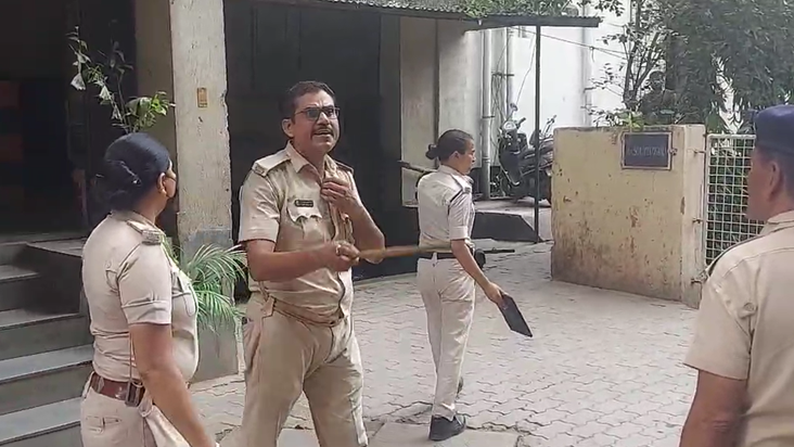 Bihar Crime : Patna police par hamla, padaadhikaari Sanjay K