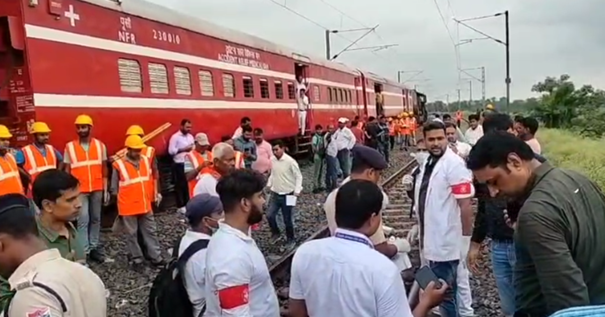 Katihar Train Accident : Katihar mein bada rail hadsa : Avad