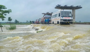 Bihar Weather Alert : Kosi aur Bagmati nadi ufaan par, Patna mein agle do dino tak bhari baarish ke...