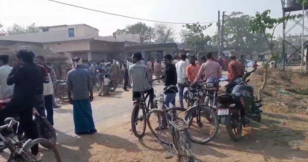 The thief attacked the police and ran away.