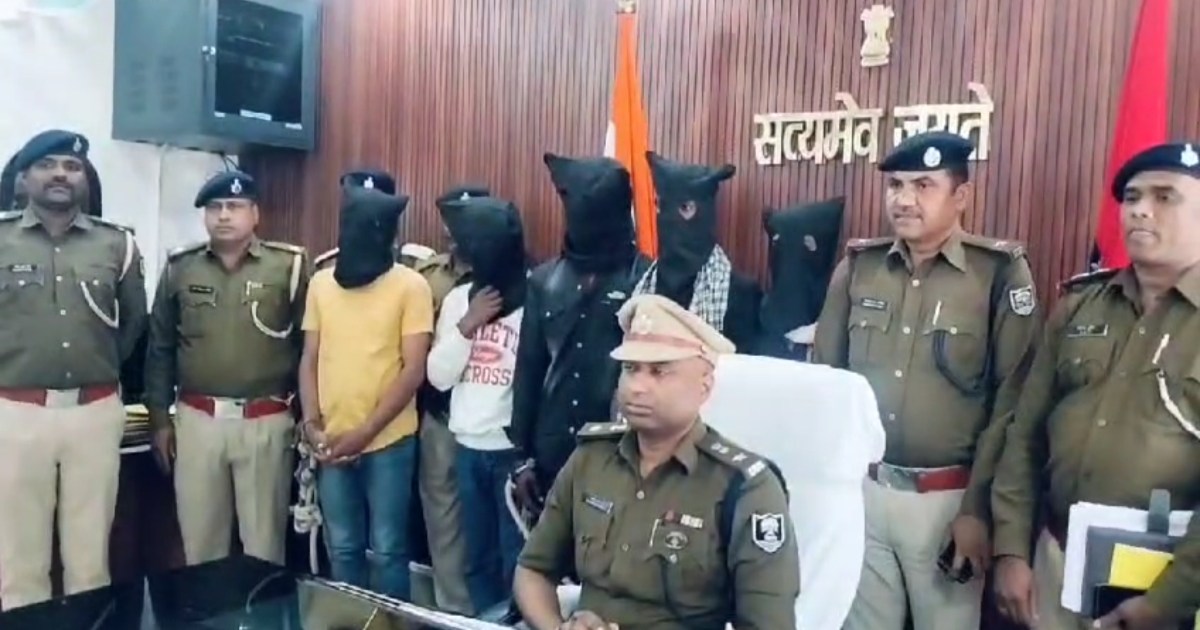 Five criminals including one with a bounty of 50 thousand ar