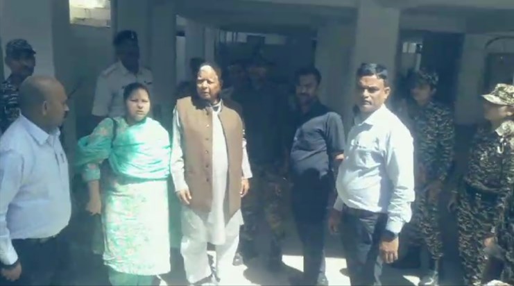 ED team is questioning Lalu Yadav again today in the land fo ED team is questioning Lalu Yadav again today in the land fo