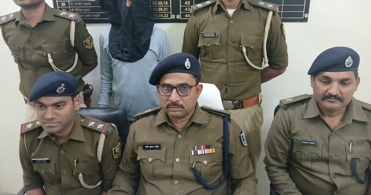 Samastipur police arrested a criminal with four pistols and 