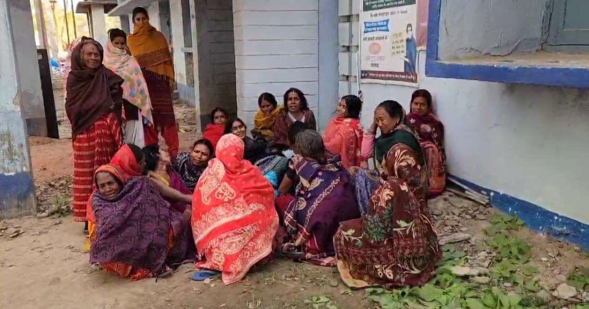 6 people associated with a wedding ceremony died in separate