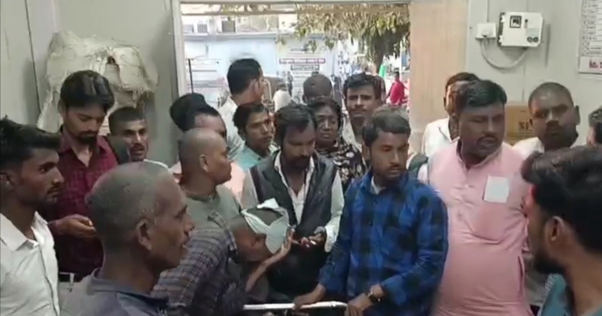 Big negligence of electricity department in Jehanabad, one w