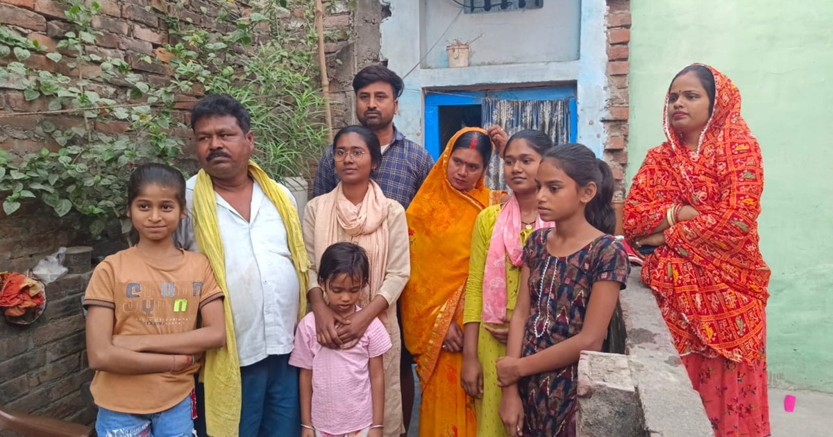 Vegetable seller's daughter tops intermediate exam, dreams o