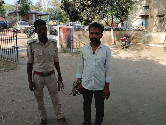 Saharsa police arrested a criminal with a reward of 25 thous Saharsa police arrested a criminal with a reward of 25 thous