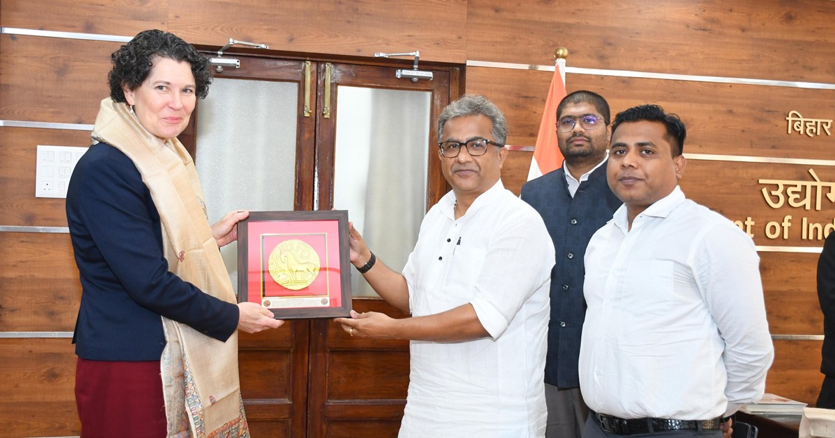 US Consul General met Bihar Industry Minister Nitish Mishra