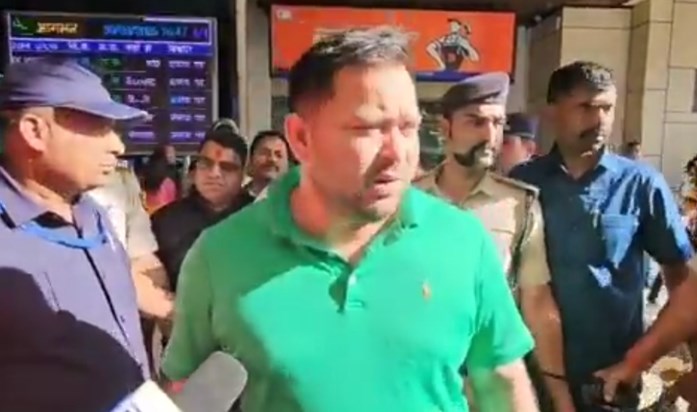 Tejashwi Yadav hits back at Amit Shah and Nitish Kumar's att Tejashwi Yadav hits back at Amit Shah and Nitish Kumar's att