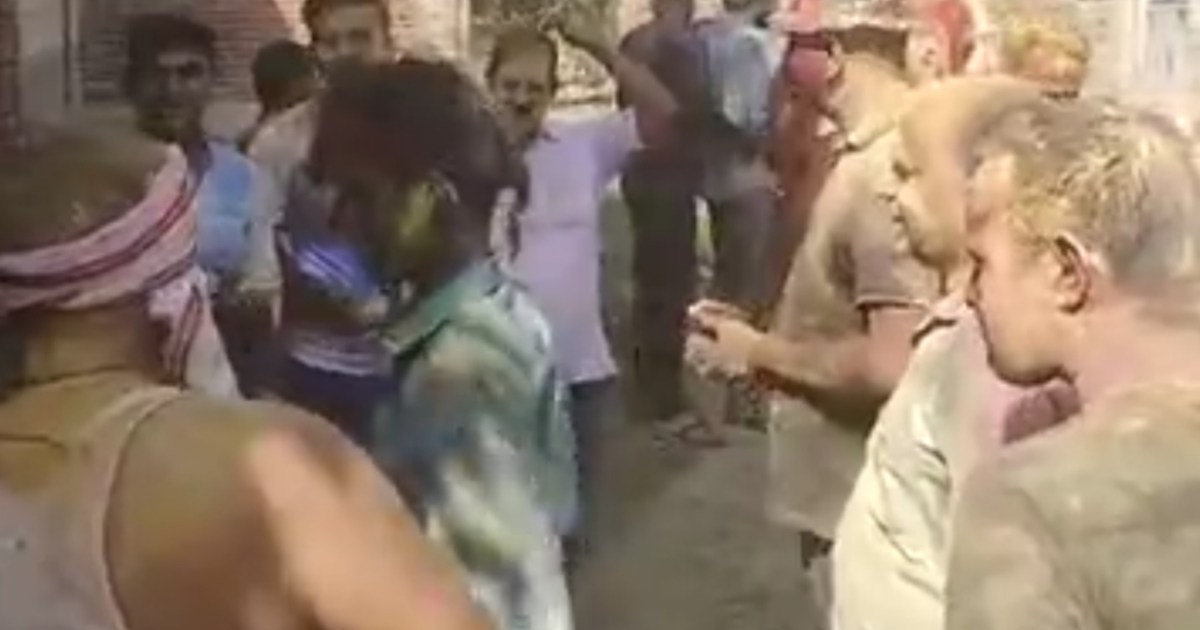 Holi is still being celebrated in Bihar, starting with mud i