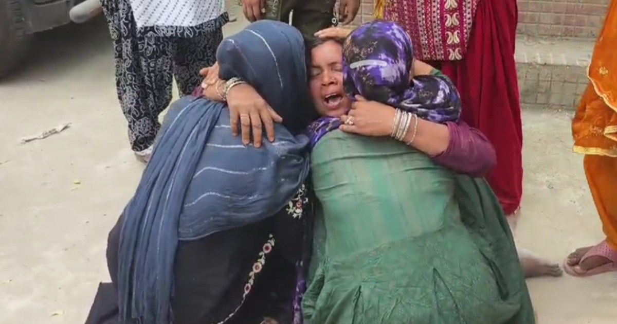 A son who came to meet his mother at Katihar station suddenl