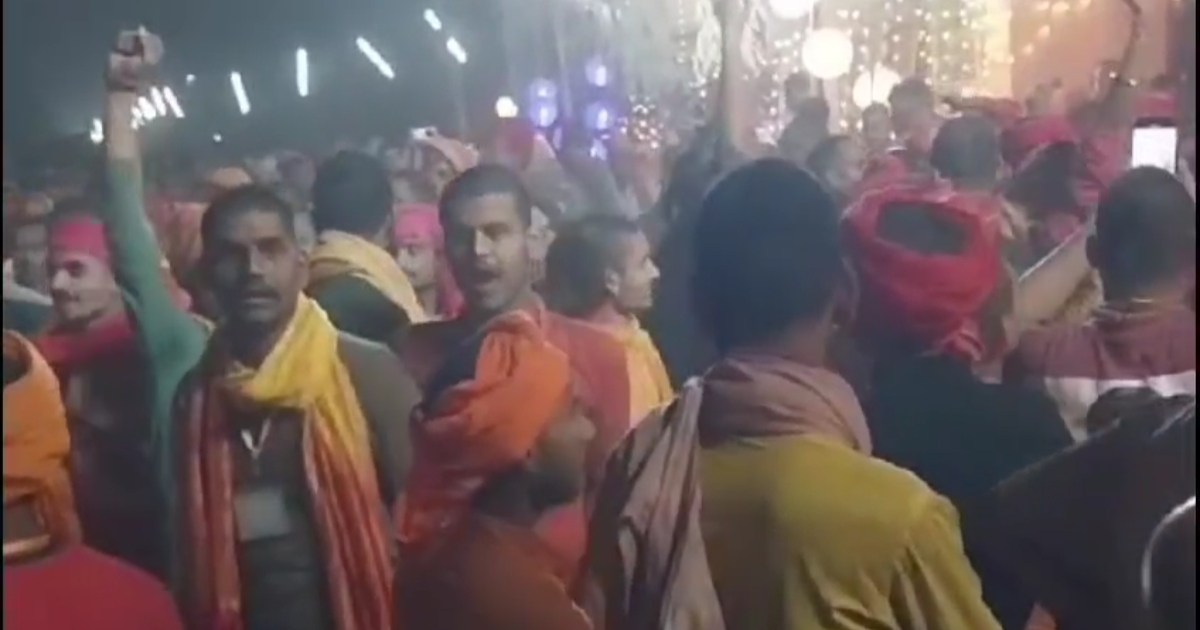 When the whole south was not found in the yagya, hundreds of