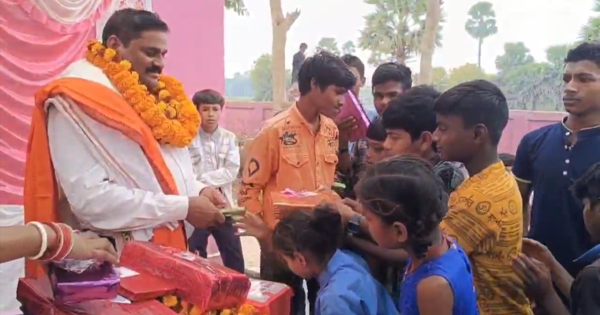 In Nalanda, the teacher was sent off like a daughter, the st