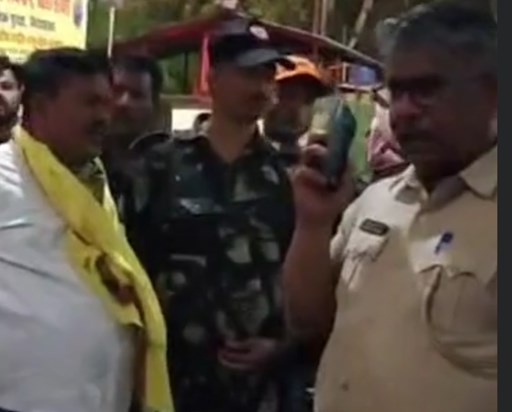 A sub-inspector who came home on leave in Ara suddenly died