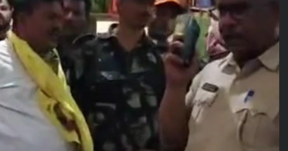 A sub-inspector who came home on leave in Ara suddenly died