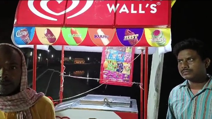 Shopkeeper shot dead in Bhagalpur for not giving free ice cr Shopkeeper shot dead in Bhagalpur for not giving free ice cr