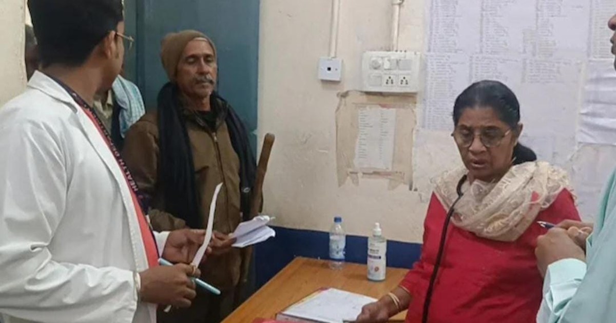 during inspection of Nawada Civil Surgeon, 18 salary cut 