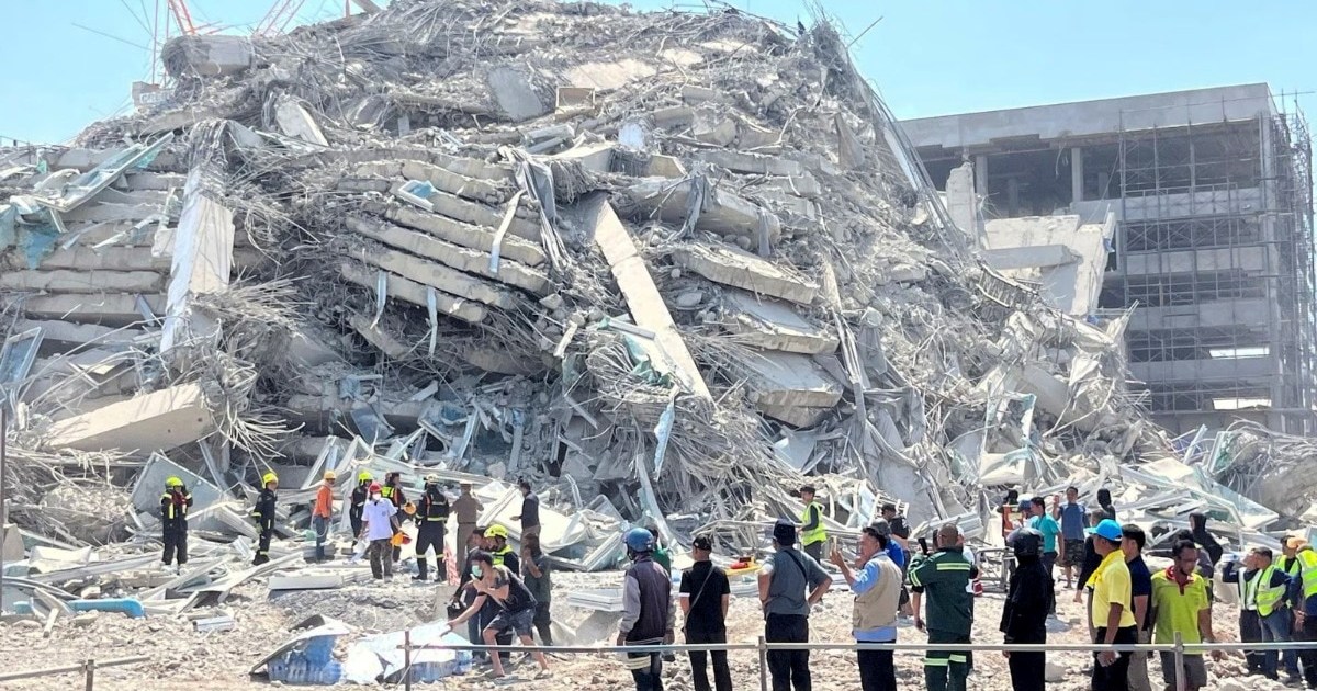 Earthquake causes heavy damage, more than 100 dead