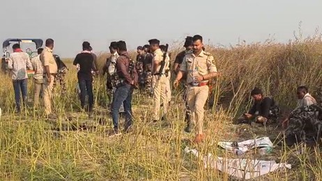 पटना में फिर गरजी पुलिस की बंदूक, हथियार के बल पर फसल लूटने पहुंचे अपराधी को मारी गोली..