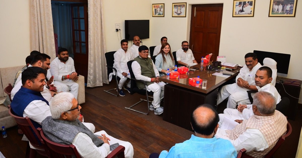 nishant active in politics