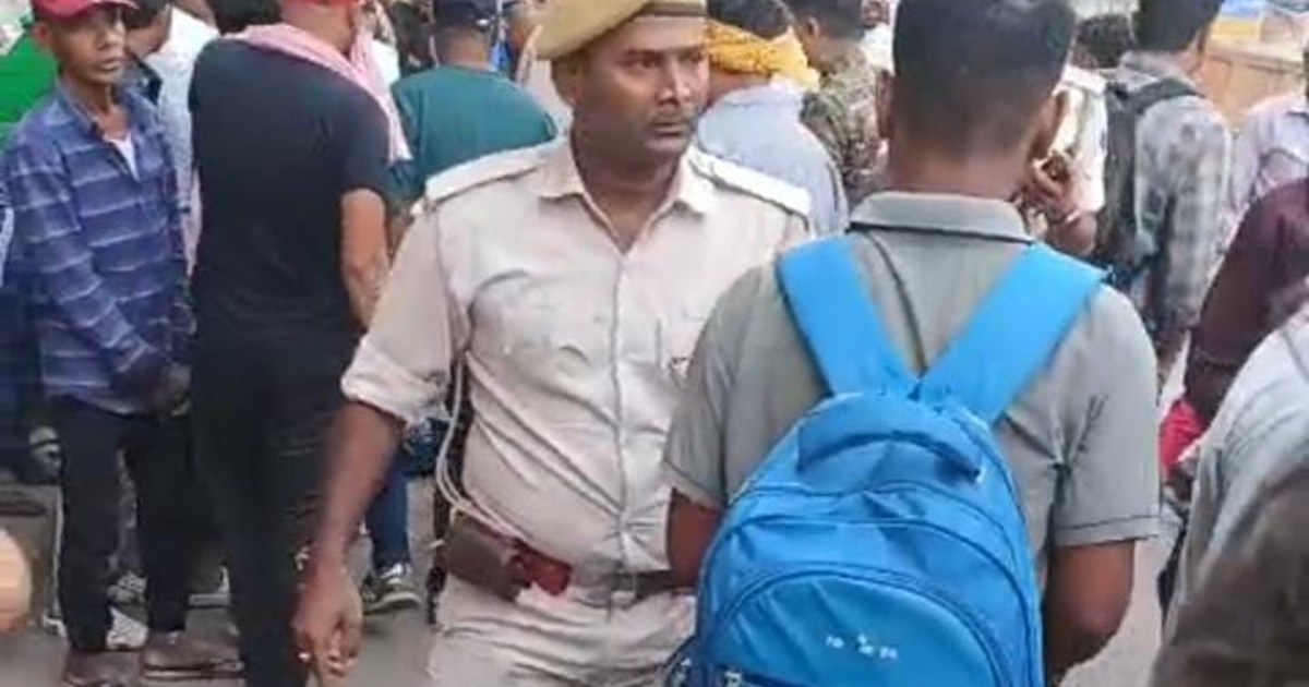 Student ko tractor ne raunda