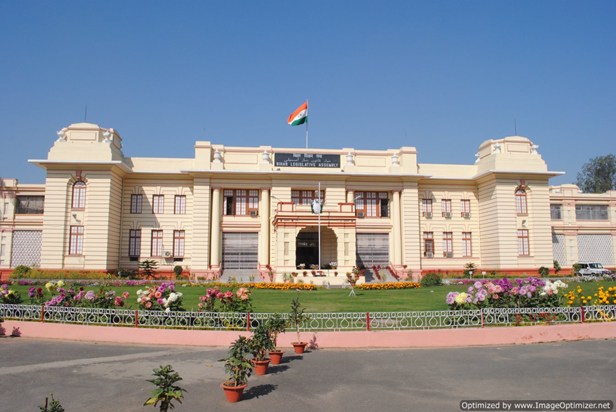Entry in vidhansabha 